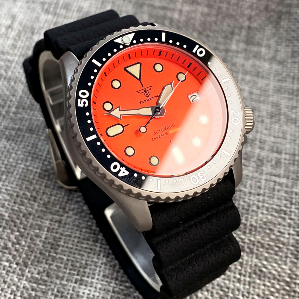 タンドリオ 41mm チタン NH35 メンズ腕時計 オレン - Rubber Strap Diver のレビューと価格