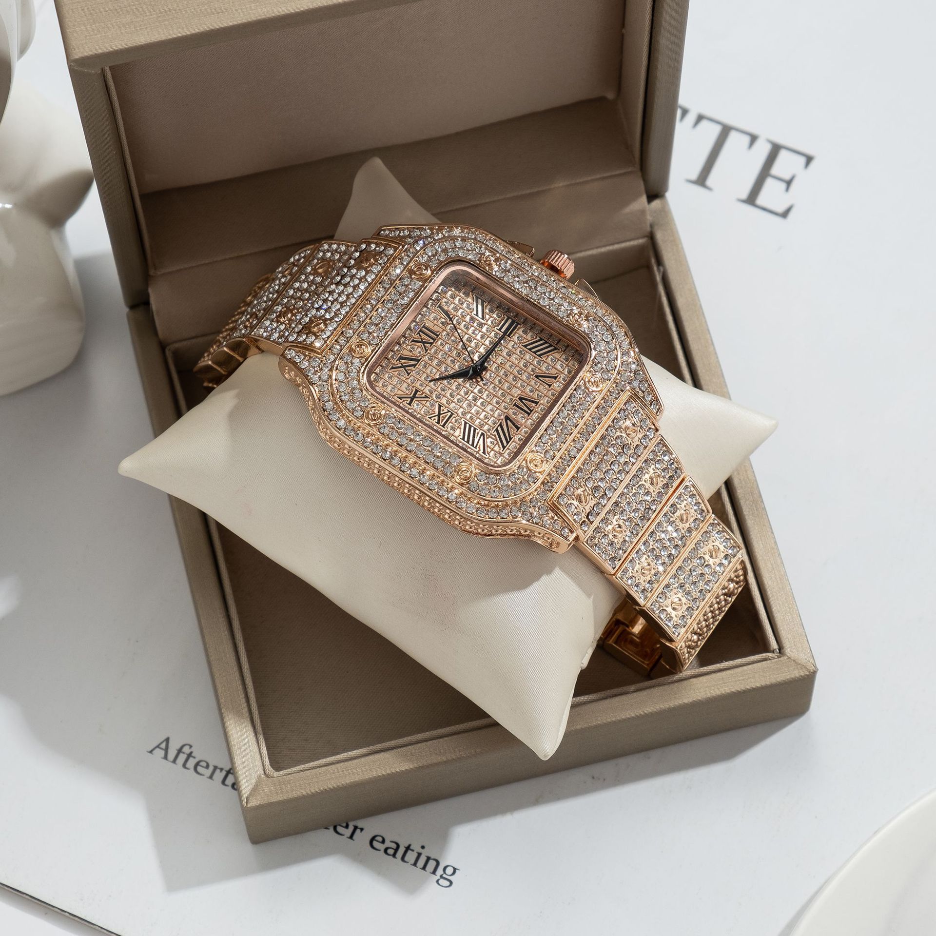 UTHAI L77 腕時計男性用ファッション高級ゴールドスク - Cartier Watch Tank のレビューと価格