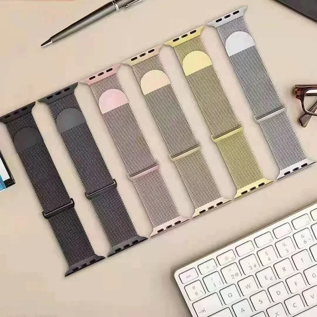 磁気ループストラップ Apple Watch バンド 44  - Milanese Loop Magnetic のレビューと価格