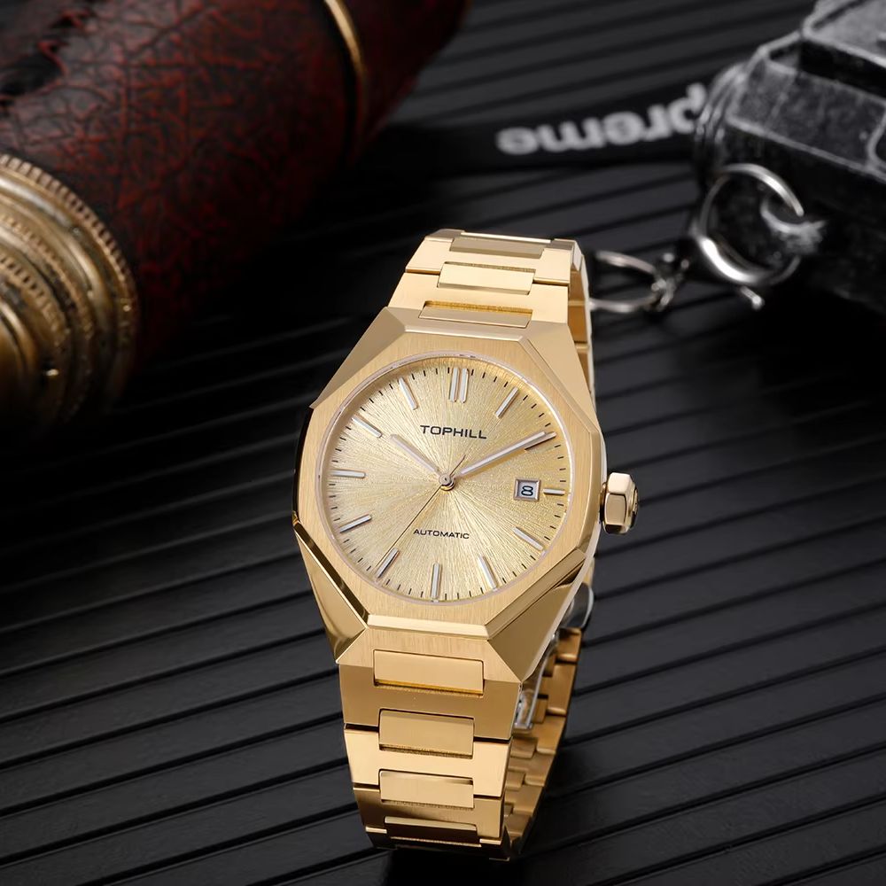 TOPHILL 39 ミリメートルミヨタ 8215 機械式時 - Butterfly Clasp Deployant のレビューと価格