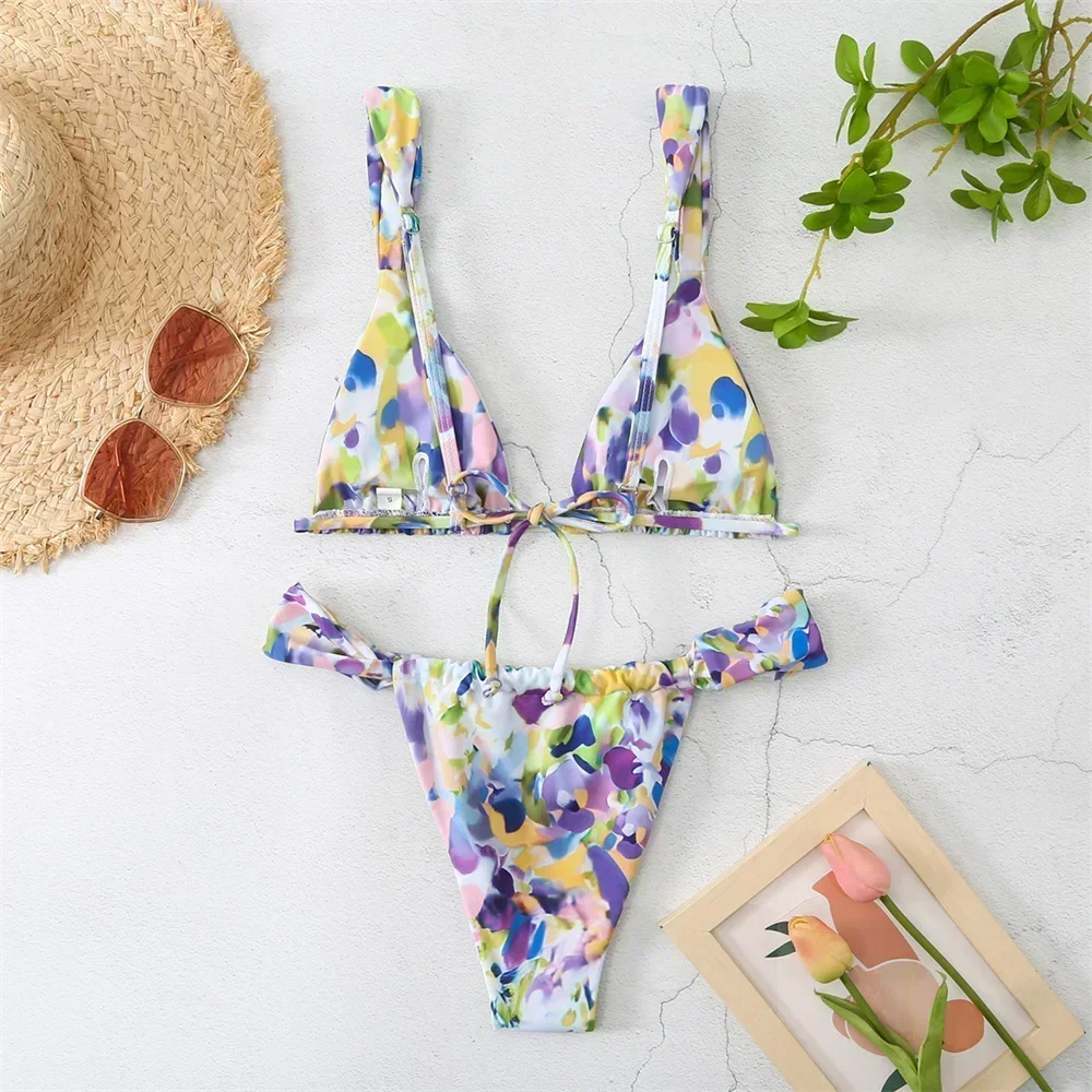 ヴィンテージプリントの女性用ビキニ,ひもストラップ,ホルター - Tropic Strap Vintage のレビューと価格