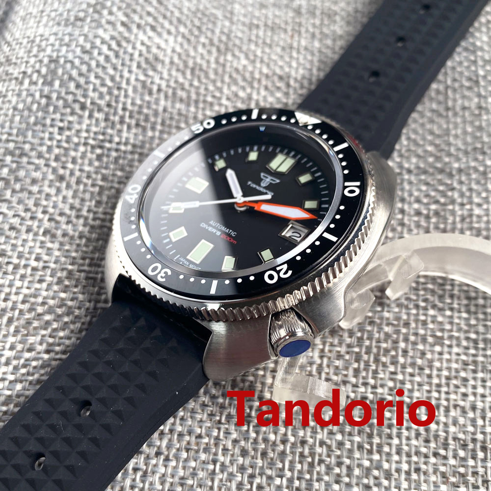 タンドリオ 44 ミリメートル日本 NH35/PT5000  - Rubber Strap Diver のレビューと価格